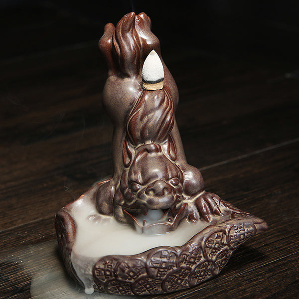 Original ceramic creative reverse aromatherapy stove, antique sandalwood stove attracts wealth Pixiu home decoration - Toy Collection