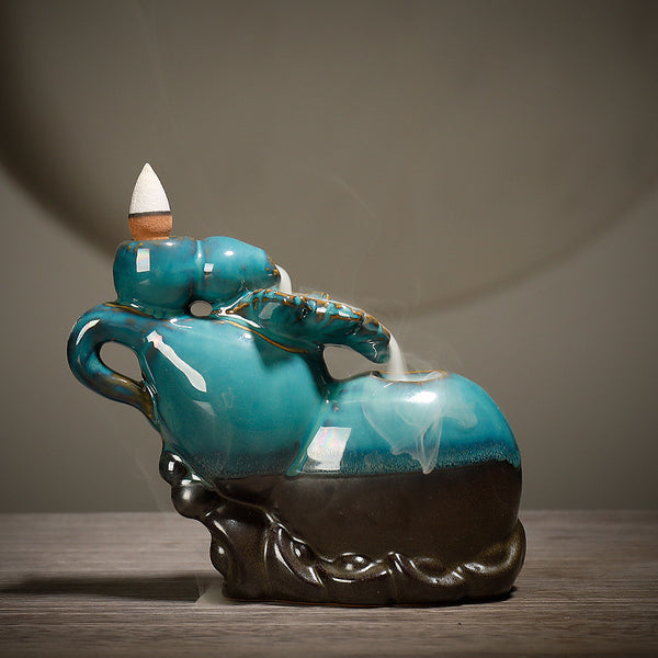 Quiet dust, Dehua ceramic smoke backflow aromatherapy burner, blue Zuofengyuan gourd backflow incense burner crafts - Toy Collection