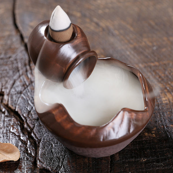 Ceramic backflow smoke ornamental aromatherapy burner, antique creative home jewelry gift return incense burner - Toy Collection